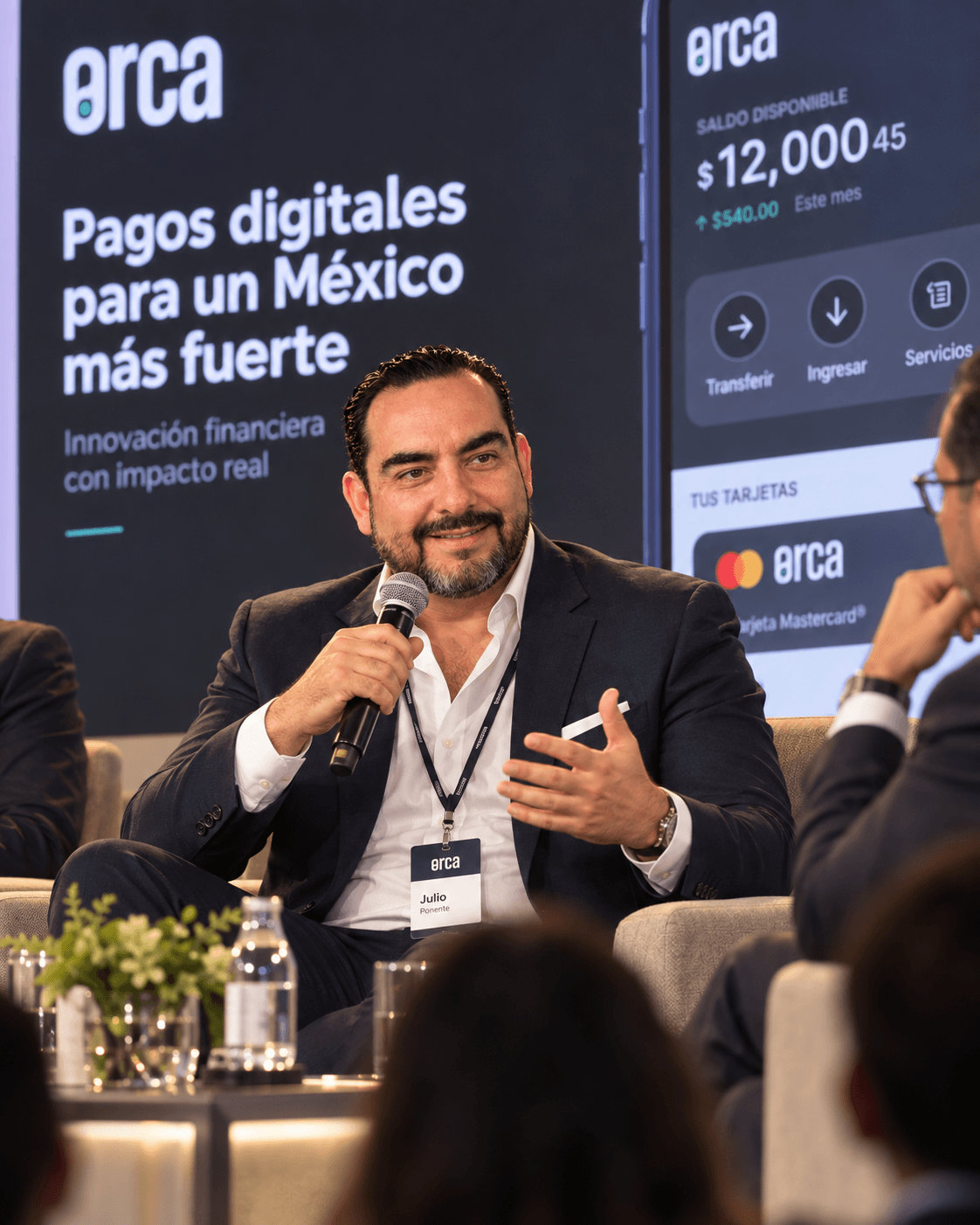 Julio Ortiz Mena durante una conversación sobre innovación y empresa
